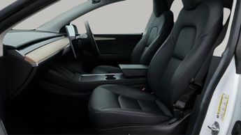 Tesla Model Y LONG RANGE AWD