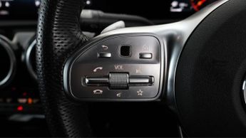 Mercedes-Benz CLA CLA 200 AMG LINE