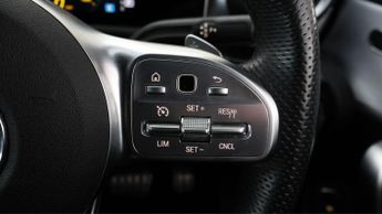 Mercedes-Benz CLA CLA 200 AMG LINE