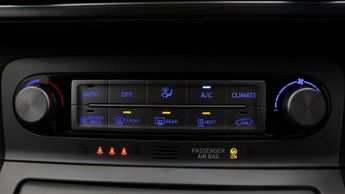 Hyundai KONA PREMIUM