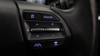 Hyundai KONA PREMIUM