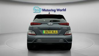Hyundai KONA PREMIUM