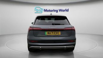 Audi e-tron QUATTRO S LINE