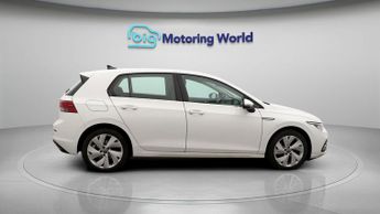 Volkswagen Golf STYLE TDI DSG