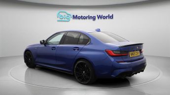 BMW 3 Series 330E M SPORT