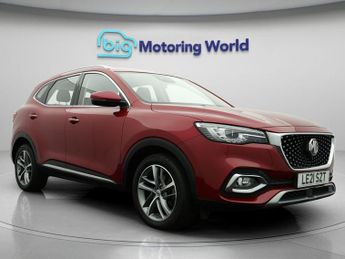 MG HS EXCLUSIVE