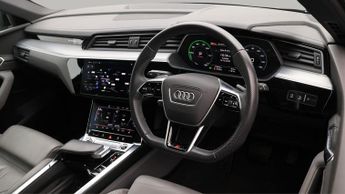 Audi e-tron QUATTRO BLACK EDITION