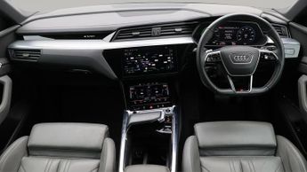 Audi e-tron QUATTRO BLACK EDITION