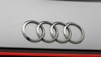 Audi e-tron QUATTRO BLACK EDITION