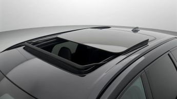 Volvo XC60 B5 R-DESIGN AWD