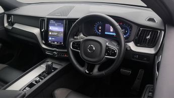 Volvo XC60 B5 R-DESIGN AWD