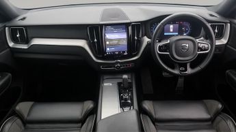 Volvo XC60 B5 R-DESIGN AWD