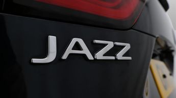 Honda Jazz I-MMD SR