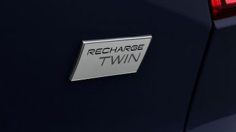 Volvo XC40 RECHARGE TWIN PLUS AWD