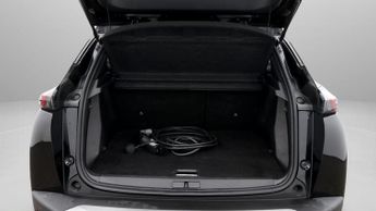 Peugeot E-2008 GT PREMIUM