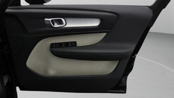 Volvo XC40 RECHARGE T4 INSCRIPTION EXPRESSION