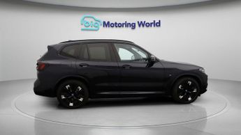 BMW iX3 M SPORT PRO