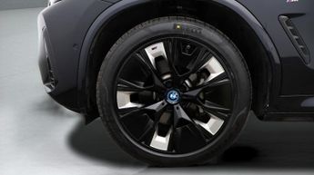 BMW iX3 M SPORT PRO