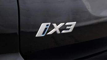 BMW iX3 M SPORT PRO