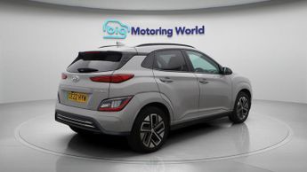 Hyundai KONA PREMIUM