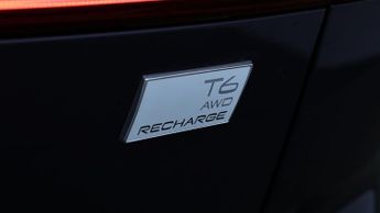 Volvo XC60 RECHARGE T6 PLUS AWD