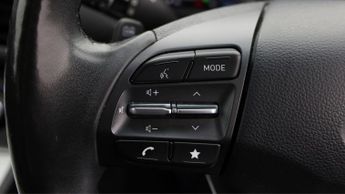 Hyundai KONA PREMIUM