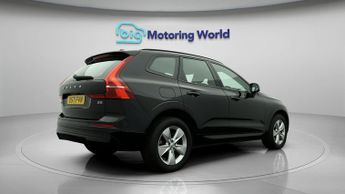 Volvo XC60 B5 MOMENTUM