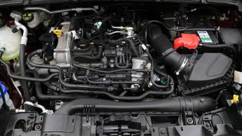 Ford Puma VIVID RUBY EDITION