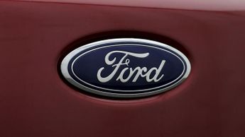 Ford Puma VIVID RUBY EDITION