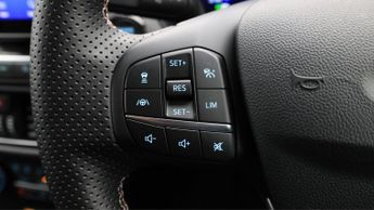 Ford Puma VIVID RUBY EDITION