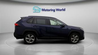 Toyota RAV4 VVT-I DESIGN