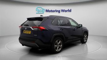 Toyota RAV4 VVT-I DESIGN