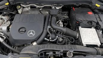 Mercedes-Benz GLA GLA 200 AMG LINE