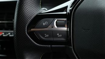 Peugeot E-208 GT PREMIUM