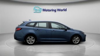 Toyota Corolla ICON TECH