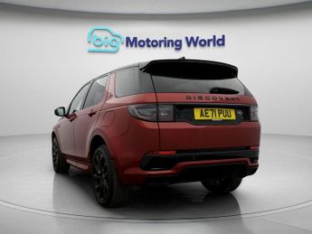 Land Rover Discovery Sport R-DYNAMIC HSE