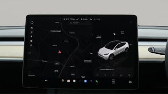 Tesla Model Y BASE