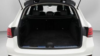 Mercedes-Benz GLC GLC 220 D 4MATIC SPORT