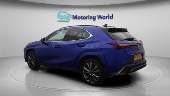 Lexus UX 250H F SPORT