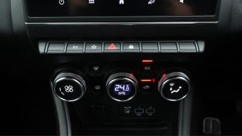 Renault Captur TECHNO E-TECH