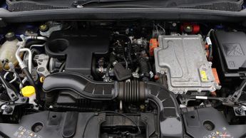 Renault Captur TECHNO E-TECH
