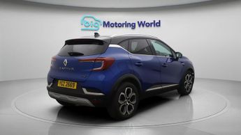 Renault Captur TECHNO E-TECH