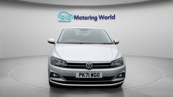 Volkswagen Polo ACTIVE TSI DSG