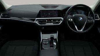 BMW 3 Series 330E SE PRO