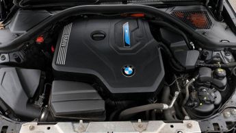 BMW 3 Series 330E SE PRO