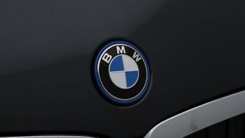 BMW 3 Series 330E SE PRO