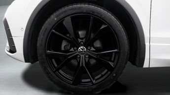 Volkswagen Tiguan R-LINE TSI DSG