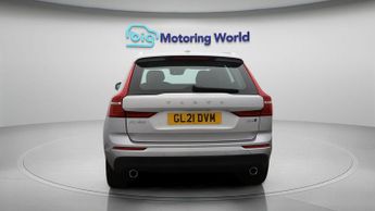 Volvo XC60 B4 MOMENTUM AWD