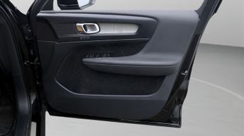 Volvo XC40 B4 INSCRIPTION PRO