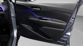 Toyota C-HR DYNAMIC